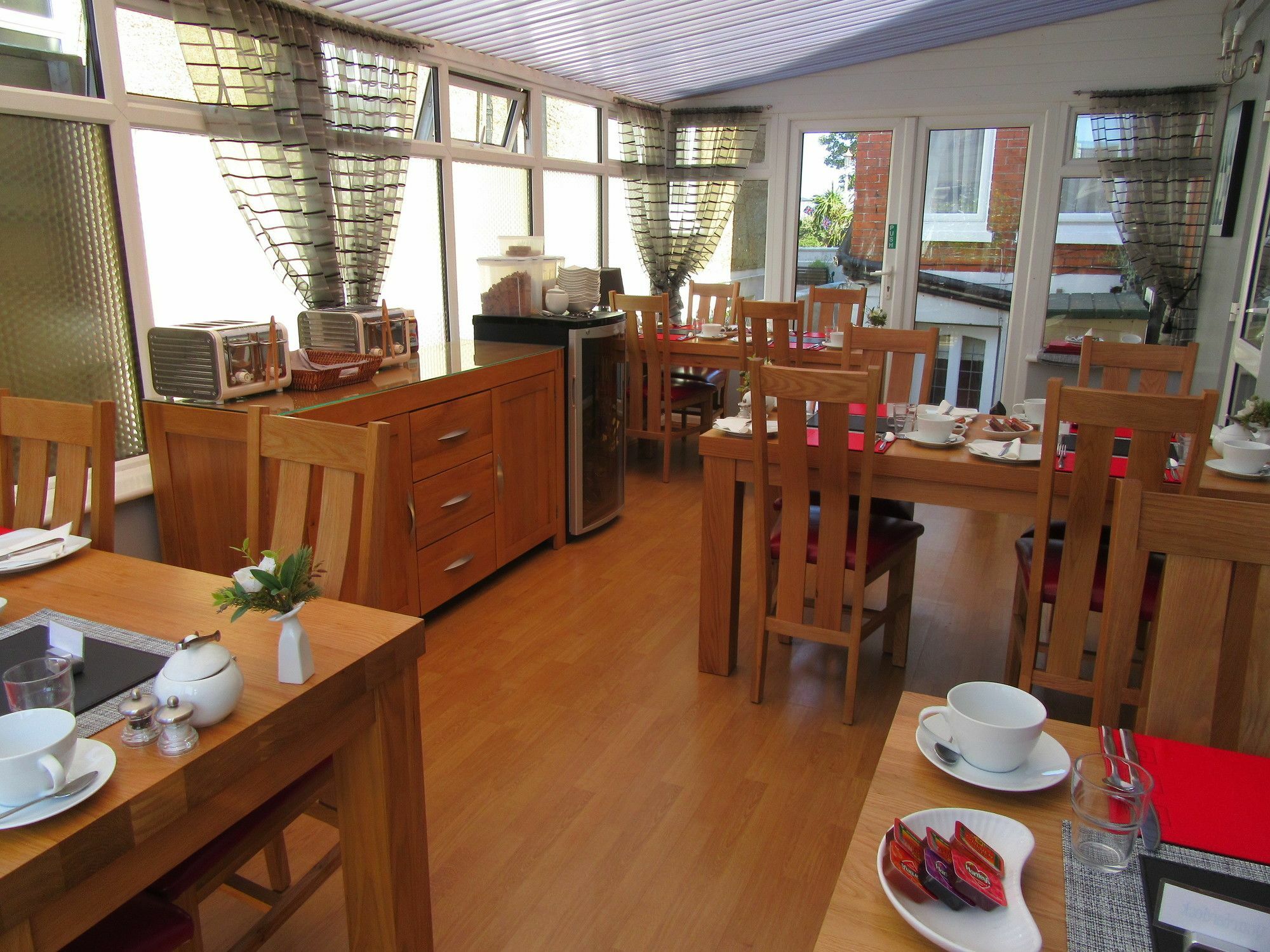 The Langtons Hotel Eastbourne Bagian luar foto