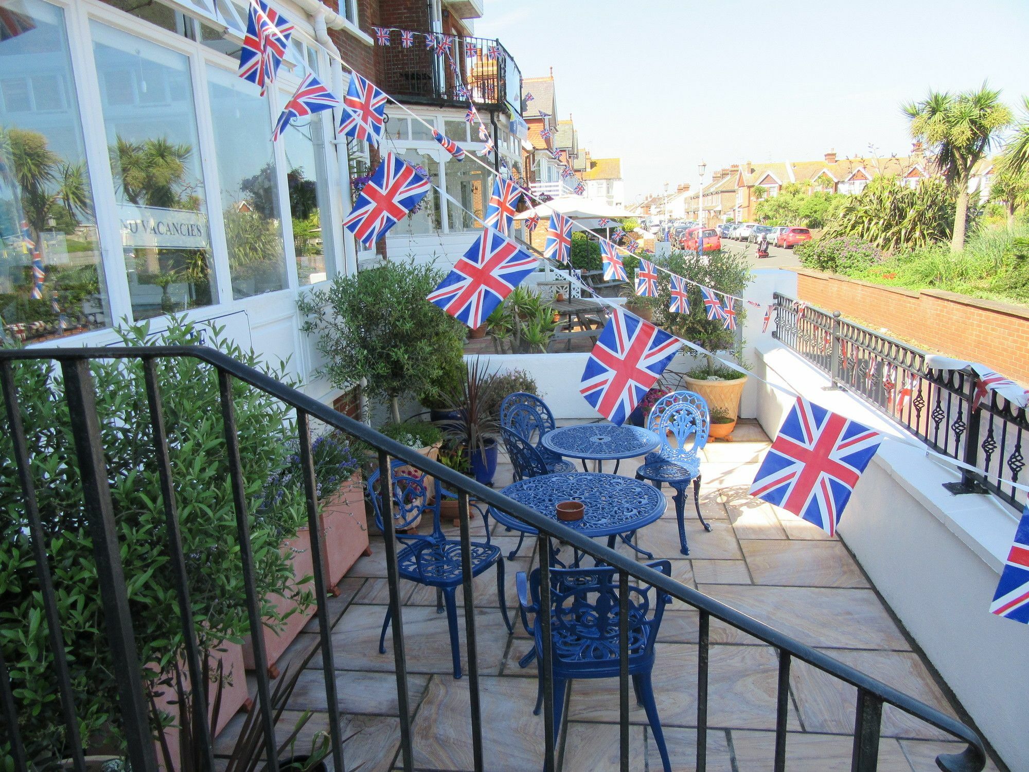 The Langtons Hotel Eastbourne Bagian luar foto
